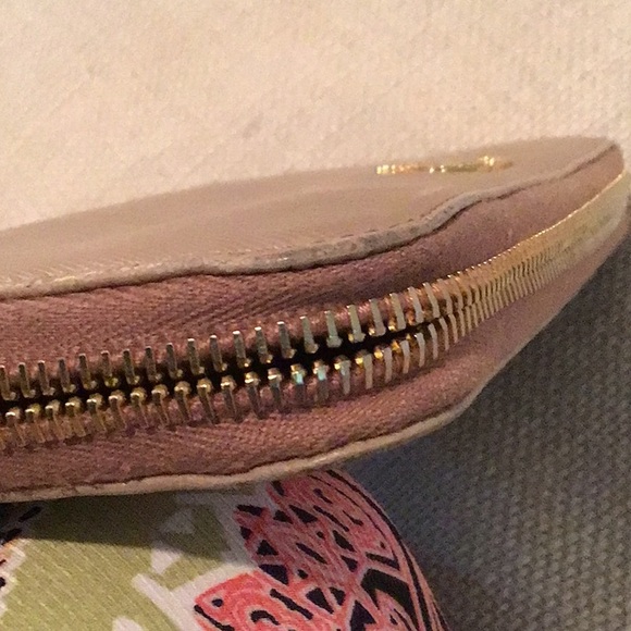 Prada zip around long wallet - Picture 5 of 13